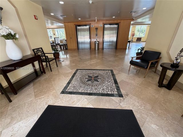 3500 Coral Way 907, Miami, FL 33145