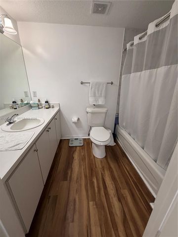 3500 Coral Way 907, Miami, FL 33145