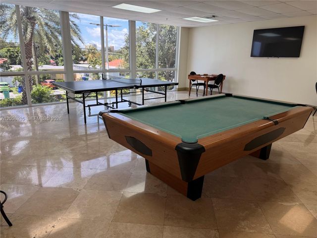 3500 Coral Way 907, Miami, FL 33145
