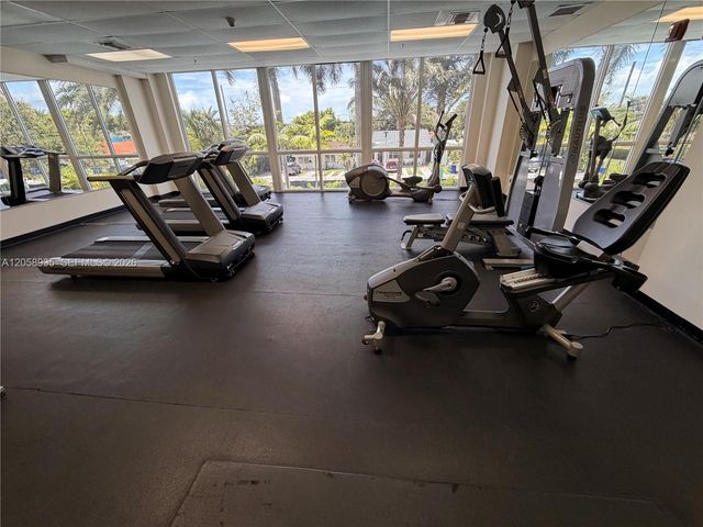 3500 Coral Way 907, Miami, FL 33145