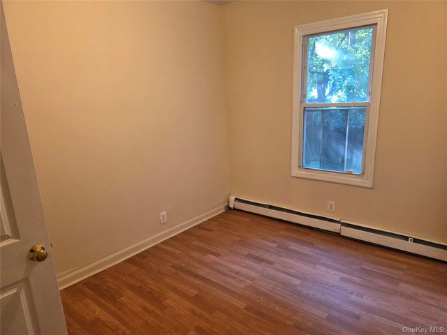 127 W Parmenter Street 1, Newburgh, NY 12550