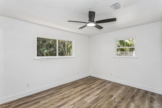 6441 Aspen Ave, Milton, FL 32570