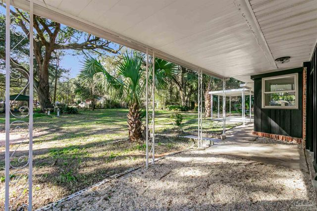 6441 Aspen Ave, Milton, FL 32570