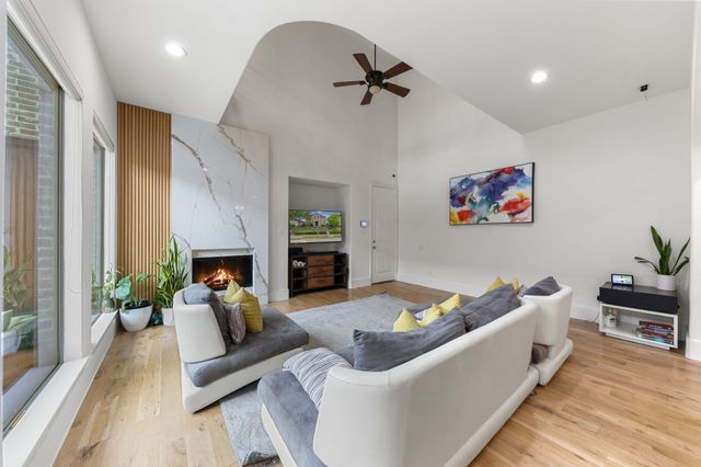 7011 Nueces Drive, Irving, TX 75039