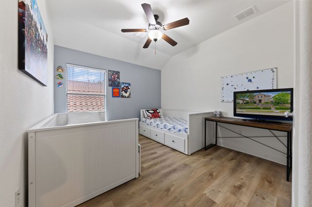 7011 Nueces Drive, Irving, TX 75039