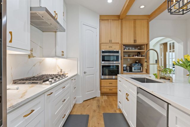 7011 Nueces Drive, Irving, TX 75039