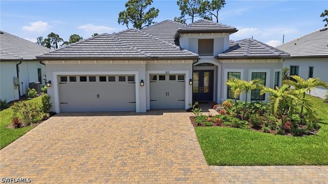 1821 Verada CT, Naples, FL 34120