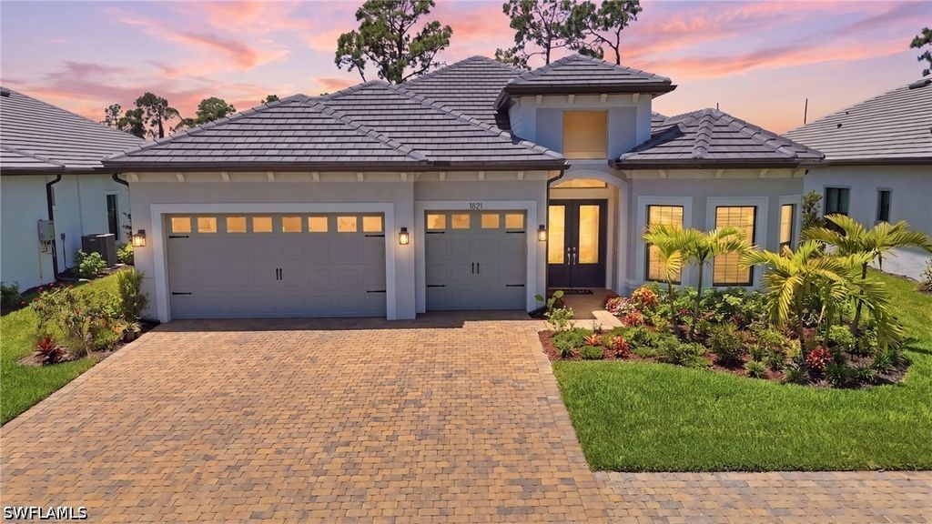 1821 Verada CT, Naples, FL 34120