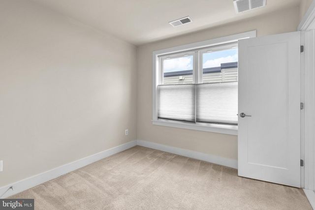 10413 FERNWOOD RD, Bethesda, MD 20817