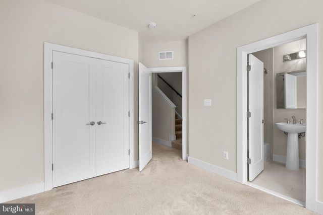 10413 FERNWOOD RD, Bethesda, MD 20817