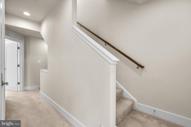 10413 FERNWOOD RD, Bethesda, MD 20817