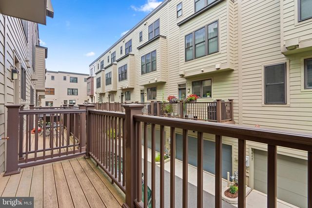 10413 FERNWOOD RD, Bethesda, MD 20817