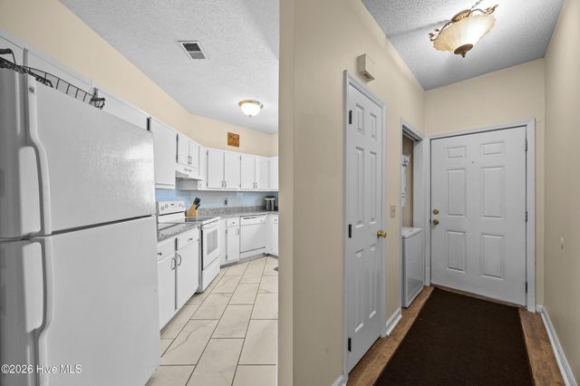 717 Bragg Drive Apt F, Wilmington, NC 28412