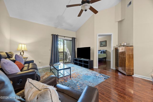 717 Bragg Drive Apt F, Wilmington, NC 28412