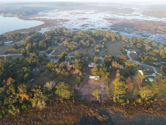 11821 SE 123RD AVENUE, Ocklawaha, FL 32179