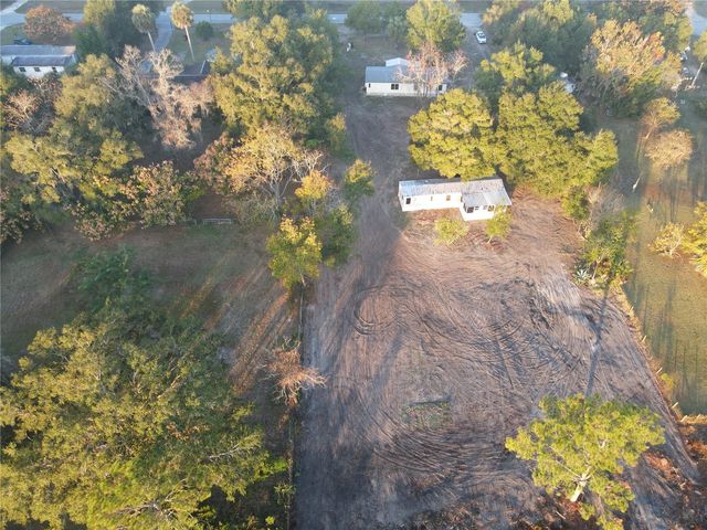 11821 SE 123RD AVENUE, Ocklawaha, FL 32179
