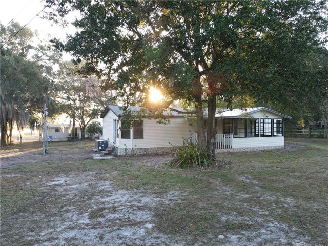 11821 SE 123RD AVENUE, Ocklawaha, FL 32179