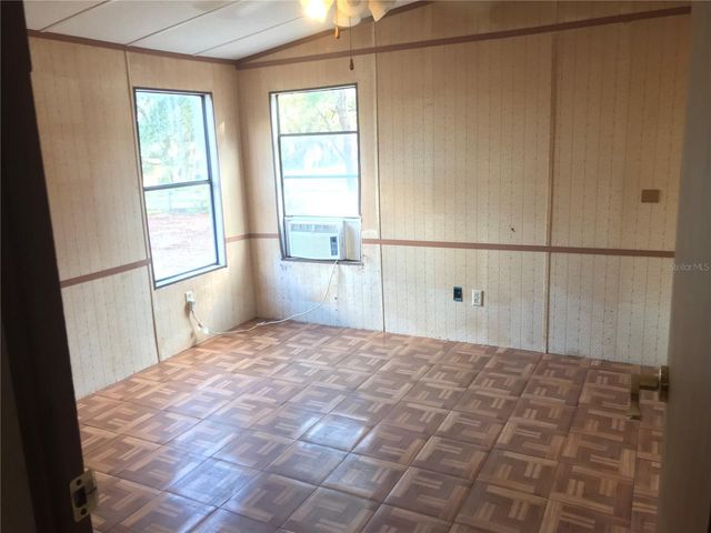 11821 SE 123RD AVENUE, Ocklawaha, FL 32179