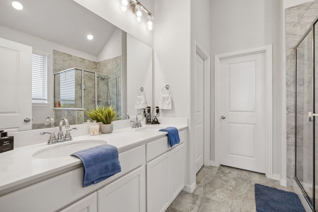 10324 Lakemont Drive, Fort Worth, TX 76131