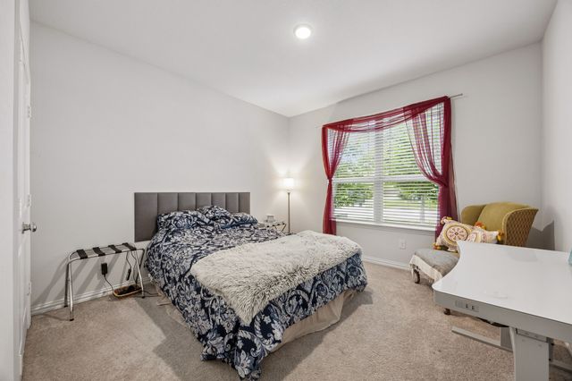 10324 Lakemont Drive, Fort Worth, TX 76131