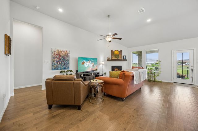 10324 Lakemont Drive, Fort Worth, TX 76131