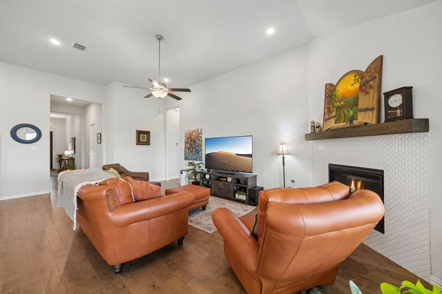 10324 Lakemont Drive, Fort Worth, TX 76131