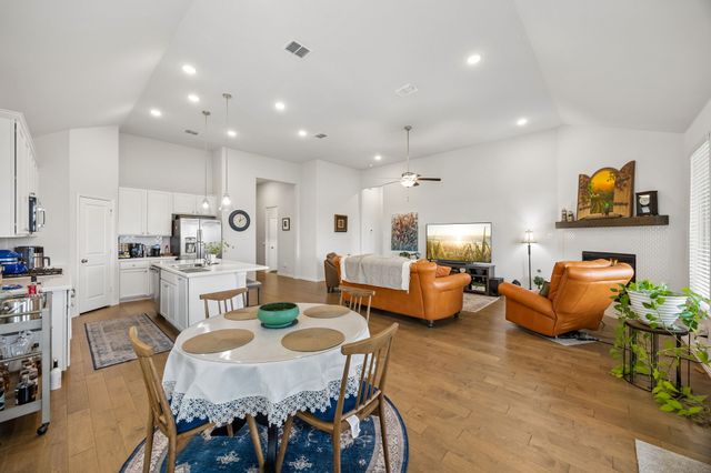 10324 Lakemont Drive, Fort Worth, TX 76131