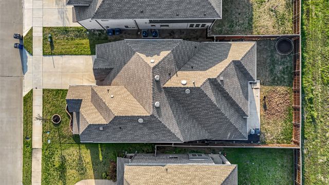 324 Moonvine Drive, Little Elm, TX 75068