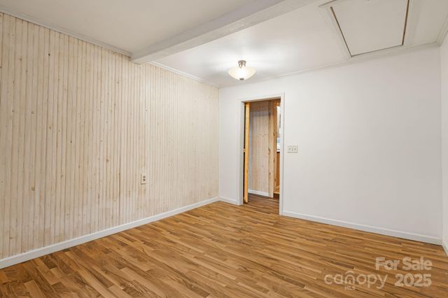 814 Little Creek Road, Burnsville, NC 28714