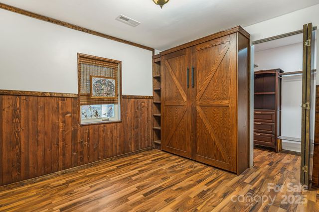 814 Little Creek Road, Burnsville, NC 28714