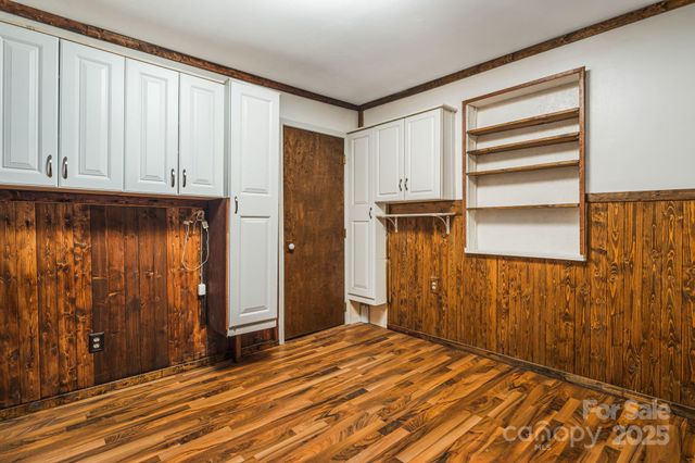 814 Little Creek Road, Burnsville, NC 28714