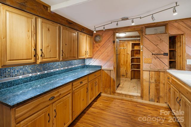 814 Little Creek Road, Burnsville, NC 28714