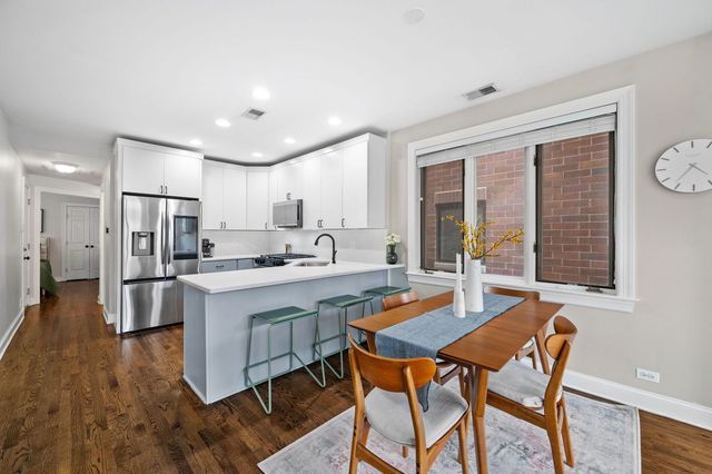 3752 N Fremont Street 2, Chicago, IL 60613
