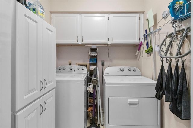 910 Knotty Elmwood Trail, Houston, TX 77062