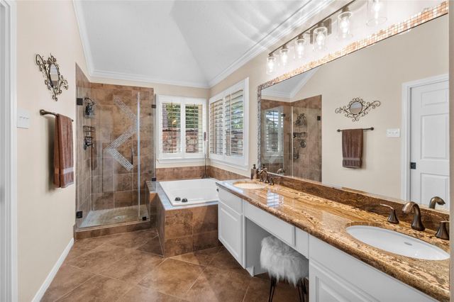 910 Knotty Elmwood Trail, Houston, TX 77062