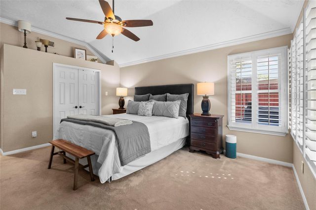 910 Knotty Elmwood Trail, Houston, TX 77062