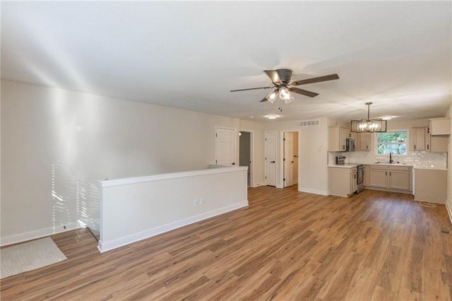 8855 Ann Avenue, Kansas City, KS 66112