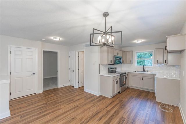 8855 Ann Avenue, Kansas City, KS 66112