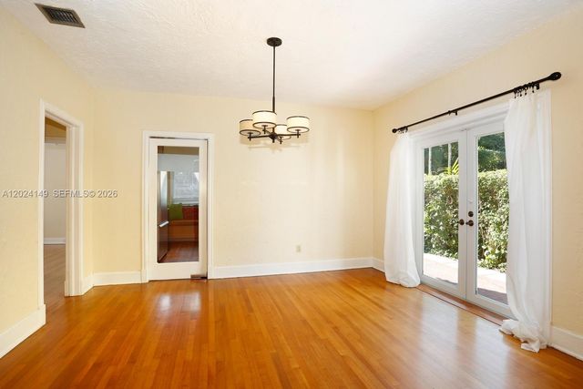 712 Navarre Ave, Coral Gables, FL 33134