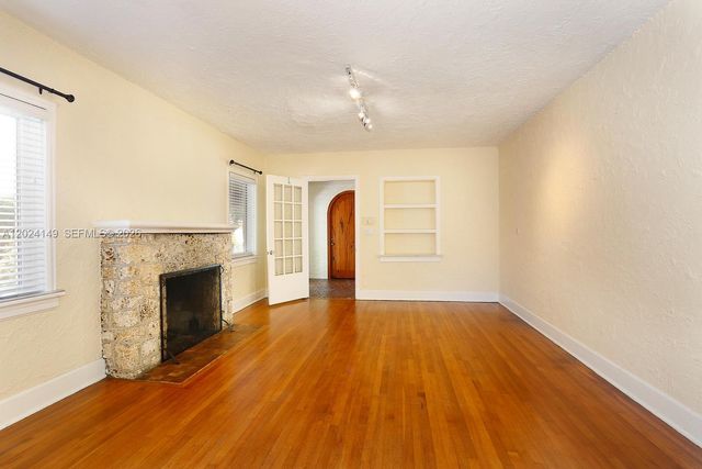712 Navarre Ave, Coral Gables, FL 33134