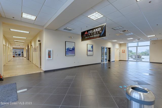 1850 E Merritt Island Causeway, Merritt Island, FL 32952