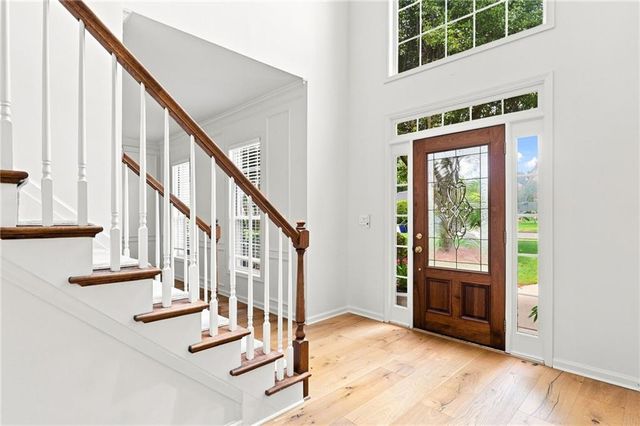 450 Elgaen Court, Roswell, GA 30075