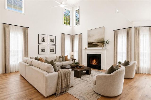 450 Elgaen Court, Roswell, GA 30075