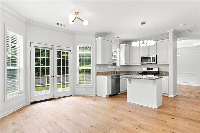 450 Elgaen Court, Roswell, GA 30075