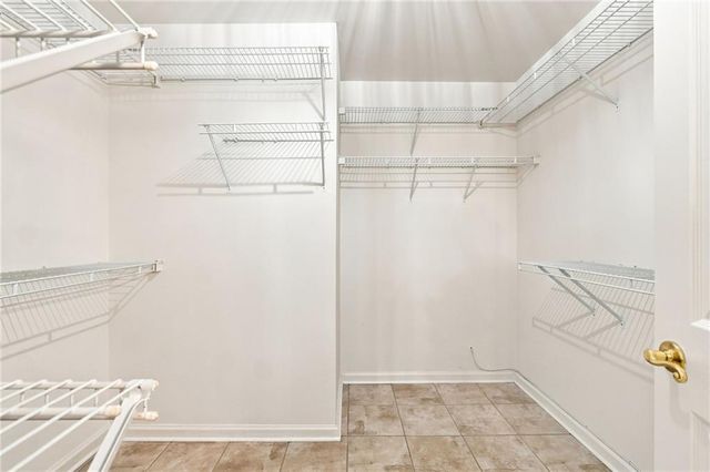 450 Elgaen Court, Roswell, GA 30075