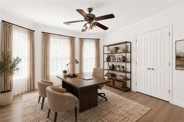 450 Elgaen Court, Roswell, GA 30075