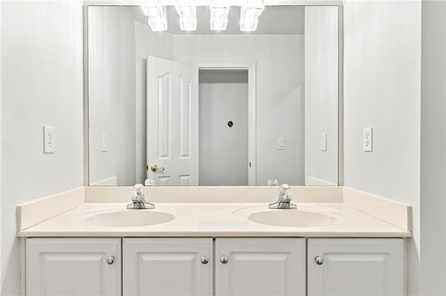 450 Elgaen Court, Roswell, GA 30075