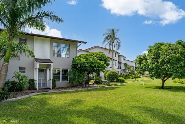 180 Cypress WAY E B212, Naples, FL 34110