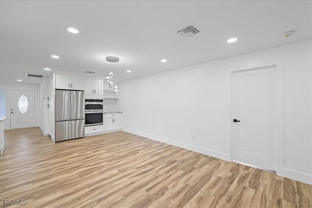 158 Dow LN, North Fort Myers, FL 33917