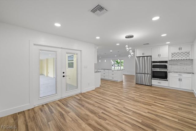 158 Dow LN, North Fort Myers, FL 33917